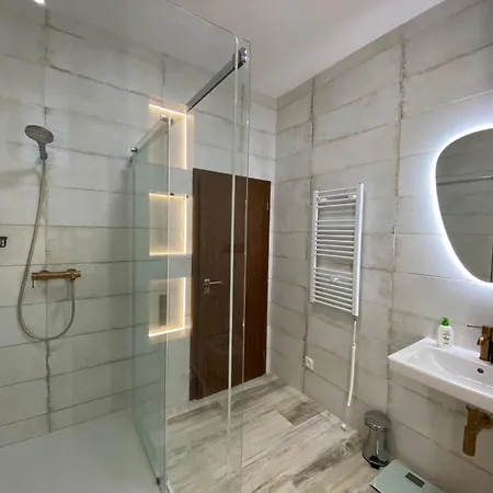 Art Design Gallery - Center Apartman