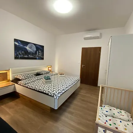 Art Design Gallery - Center Apartman